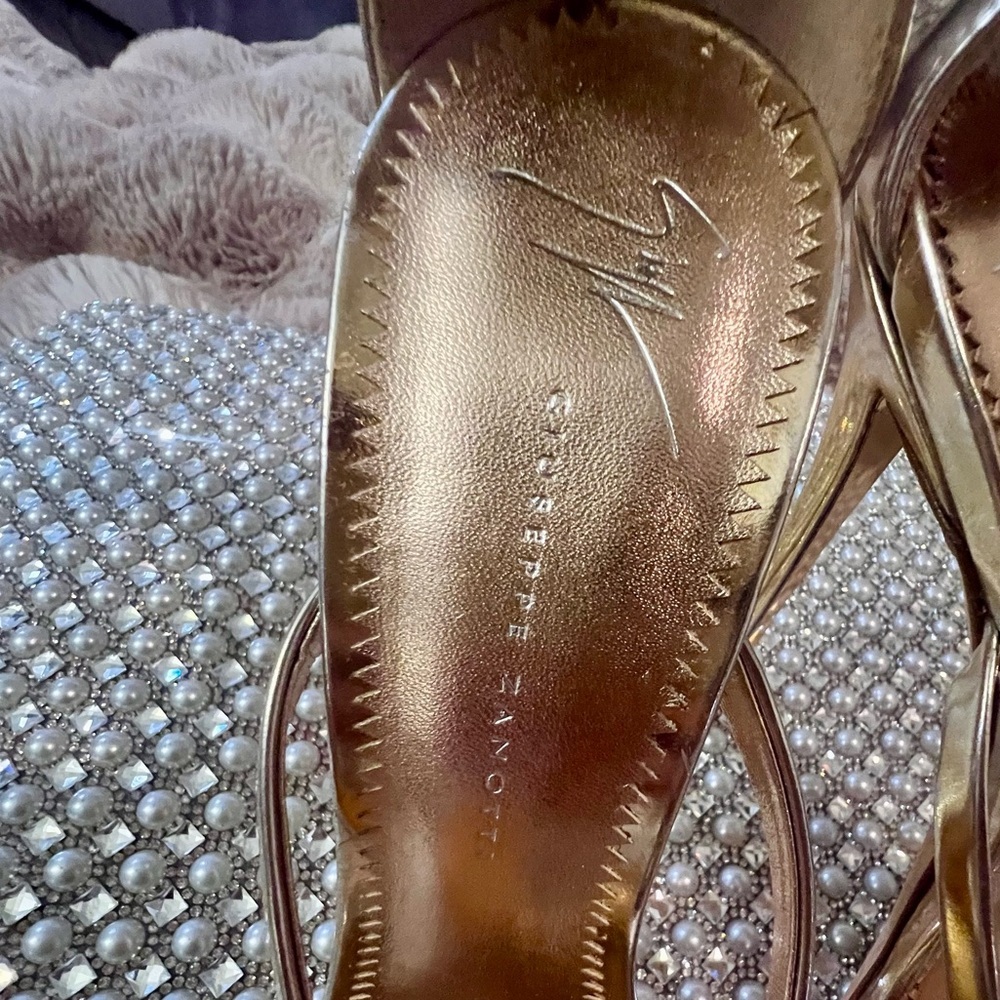 Giuseppe Zanotti Rose Gold Harmony Love Sandals Swarovski Hearts, 38.5/8 - Picture 7 of 17